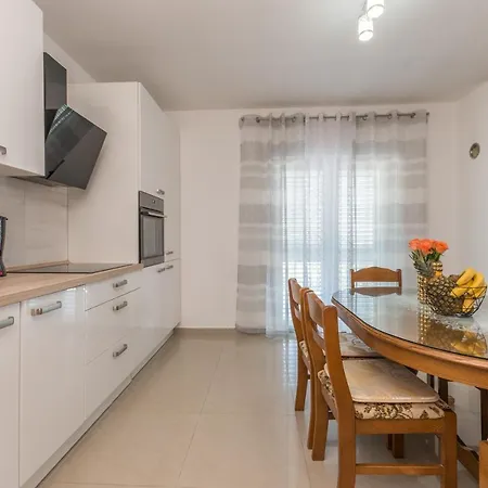Poolincluded - Maslina Holiday home Lisane Ostrovicke